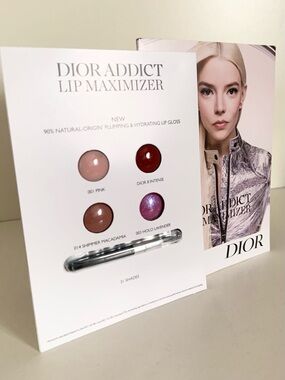 Hold Dior plumping lip gloss kit